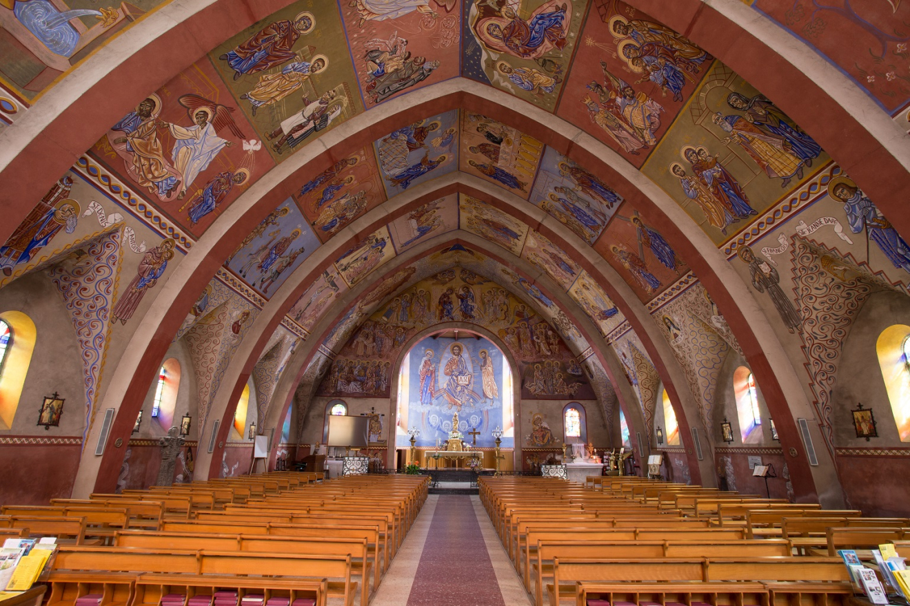 L'église du village d'Alban vec les fresques de Nicolaï Greschny