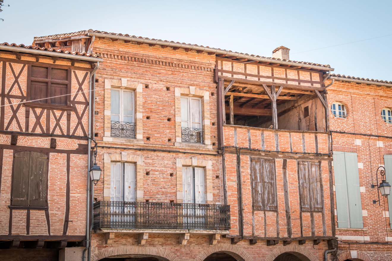 Façades de Lisle-sur-Tarn